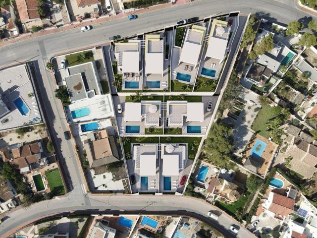 Chalet en venta en Torrevieja, Los Balcones Los Altos. En nuestra nueva promocioacuten en Los Balcones, hemos disentildeado cada villa pensando en crear espacios luminosos, amplios y ac. Chalets.