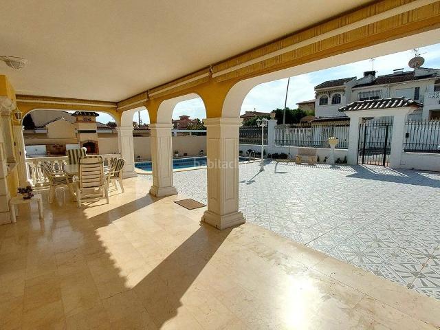 Chalet en venta en Torrevieja, Los Balcones Los Altos. Villa con piscina privada!. Chalets.