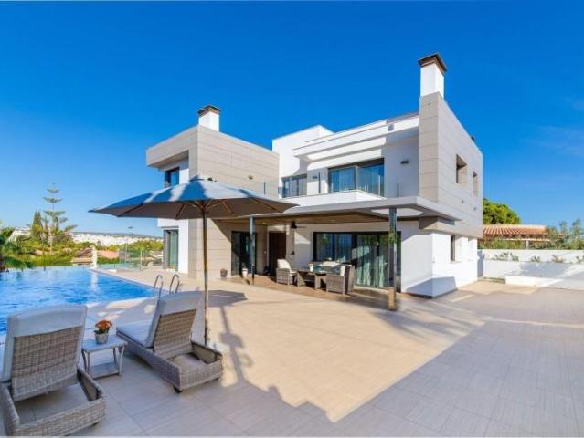 Chalet en venta en Torrevieja, Miramar Torre del Moro