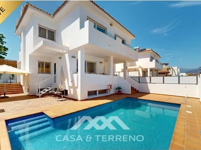 Chalet en venta en Torre del Mar, Málaga Costa del Sol