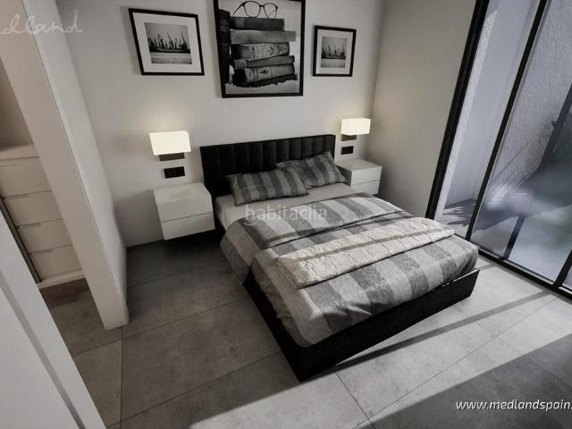 Chalet en venta en Torre Pacheco, Torre Pacheco. Villa quad en una sola planta con 3 dormitorios, solárium y piscina privada en TorrePacheco. Chalets Torre.