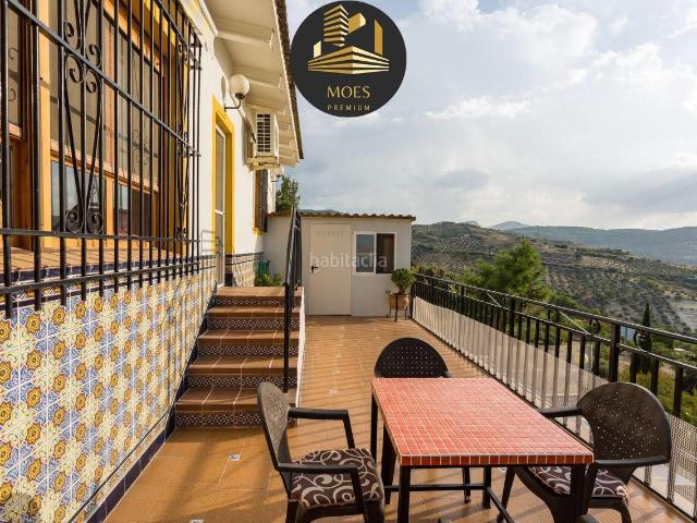 Chalet en venta en Torredelcampo. Chalet en venta en Megatin, 6 dormitorios. Chalets.