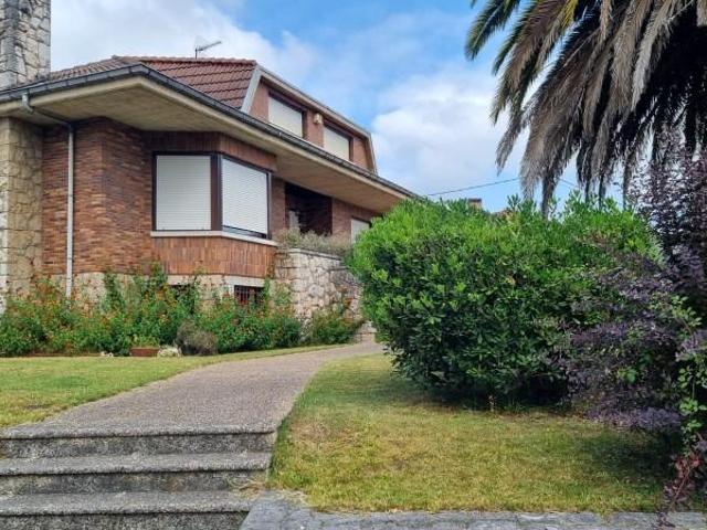 Chalet en venta en Torrelavega, Paseo julio hauzeur