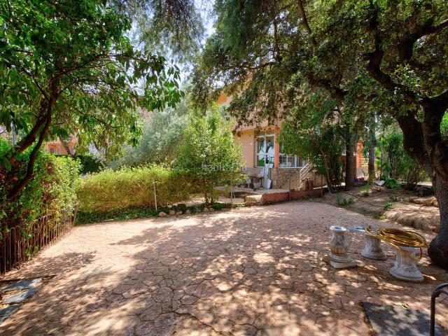 Chalet en venta en Torrelodones, Los Ángeles Jarandilla. ^*^EXCLUSIVO CHALET INDEPENDIENTE DE 430 M² CON PISCINA Y EXCELENTE UBICACIÓN EN TORRELODONES^*^. Chalets.