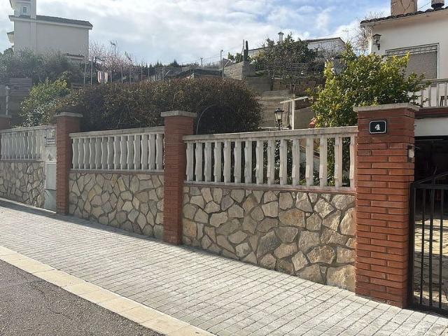 Chalet en venta en Torrelles de Foix, de 60 m² 2 habitaciones por 135.000