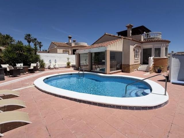 Chalet en venta en Torremendo, Alicante