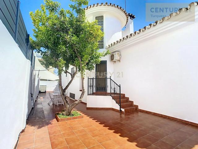 Chalet en venta en Torremolinos, Los Álamos. VENTA DE CHALET EN LOS ÁLAMOS, TORREMOLINOS. Chalets.