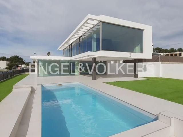 Chalet en venta en Torrent, Valencia