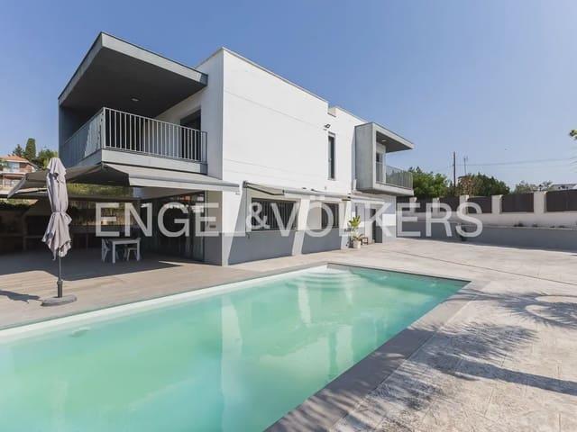Chalet en venta en Torrent, Valencia
