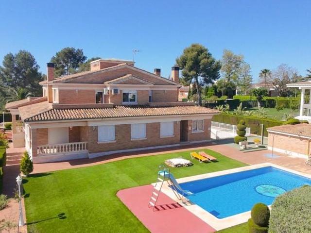Chalet en venta en Torrent, Santa Apolonia