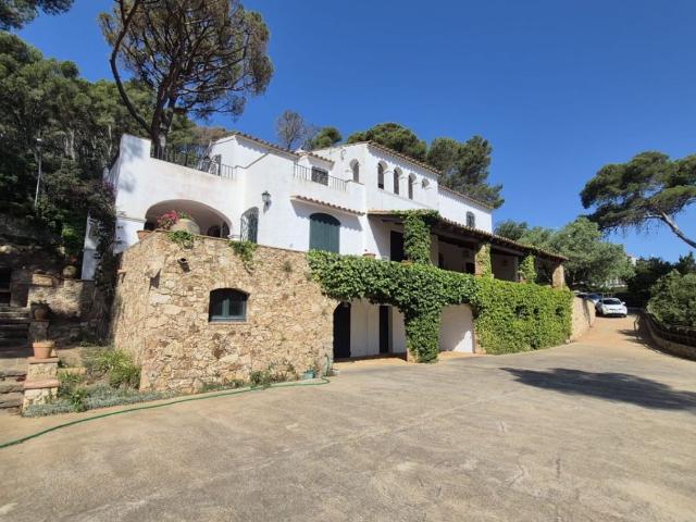 Chalet en venta en Tamariu Costa Brava. Chalets.