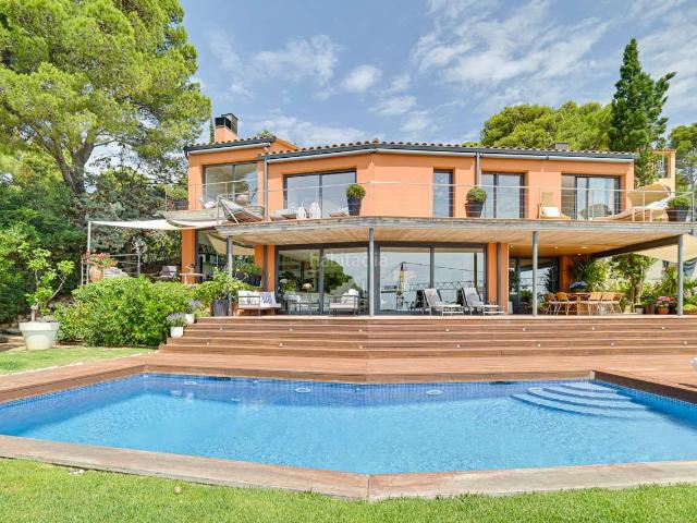 Chalet en venta en Tamariu Costa Brava. Chalets.