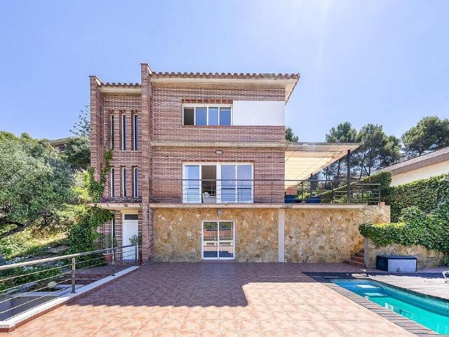 Chalet en venta en Tarragona, de 371 m² 6 habitaciones por 625.000