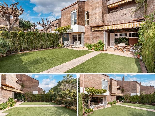 Chalet en venta en Tarragona, Llevant Costa Dorada. EXCLUSIVA VIVIENDA, de 315 m2, ORIENTACIÓN SUR, SOLEADA, a 300m la playa. 6HAB + 3WC. Chalets.
