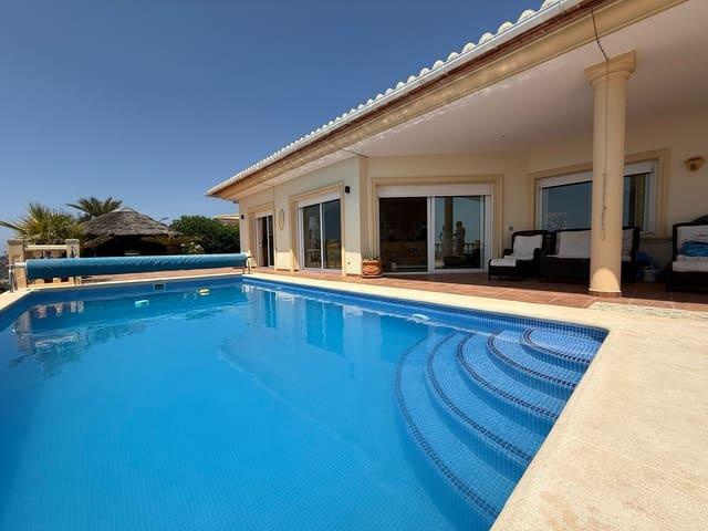 Chalet en venta en Teulada Moraira, Alicante