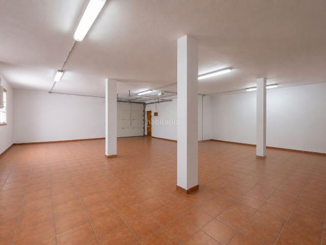 Chalet en venta en Tegueste. Casa independiente de 4 dormitorios y 340 m² en Tegueste. Chalets.