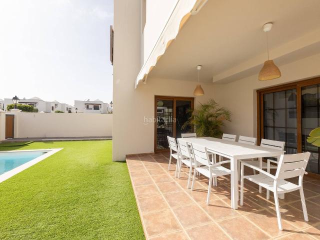 Chalet en venta en Teguise, Costa Teguise. RESIDENCIAL LAS CALETAS, LANZAROTE. Chalets.