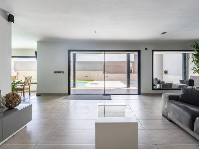 Chalet en venta en Telde, La Garita Marpequeña. Exclusivo chalet con piscina privada y vistas infinitas al Atlántico en La Garita. Chalets.