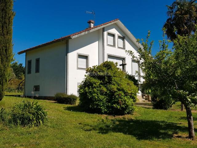 Chalet en venta en Teo. Chalets.