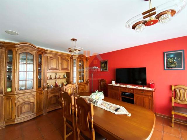Chalet en venta en Teo. SE VENDE PRECIOSO CHALET EN TEO A SOLO 15 MIN DE SANTIAGO. Chalets.