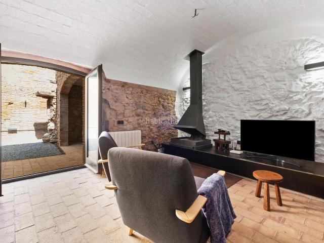 Chalet en venta en Terrades. Una casa con alma en el Empordà calidad, carácter y tranquilidad en el corazón de Terrades. Chalets.