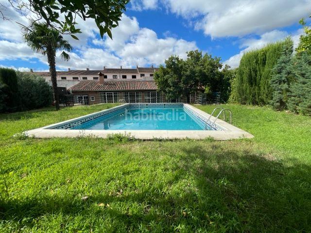 Chalet en venta en Trujillo. CHALET AISLADO E INDEPENDIENTE EN EL MEJOR BARRIO DE TRUJILLO. Chalets.