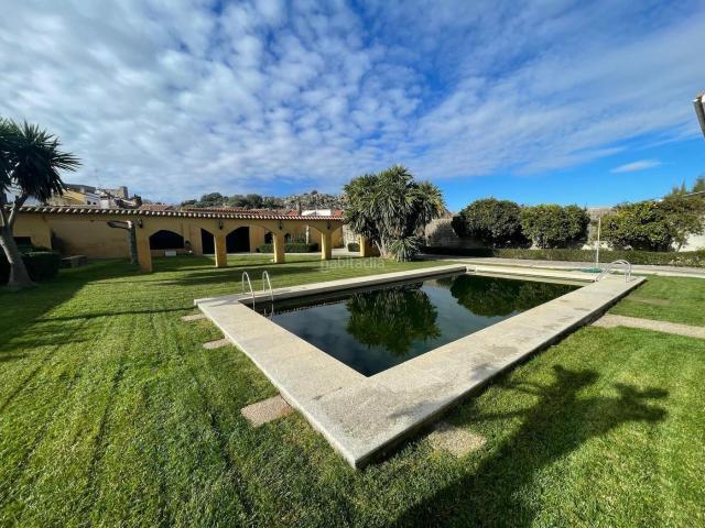 Chalet en venta en Trujillo. CHALET CON 1350 METROS DE PARCELA EN TRUJILLO. Chalets.