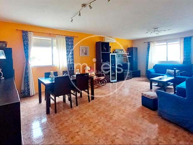 Chalet en venta en Turís. CHALET INDEPENDIENTE URB. ALTURY. Chalets.