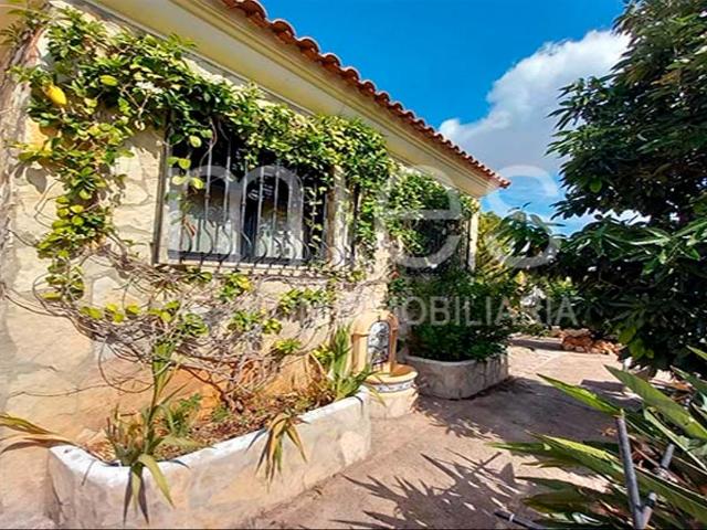 Chalet en venta en Turís. Chalet Independiente. Urb. Altury. Chalets.