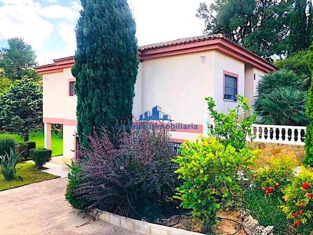 Chalet en venta en Turís. TurísChalet. Chalets.