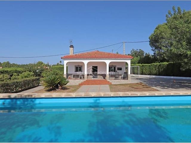 Chalet en venta en Turís, Valencia