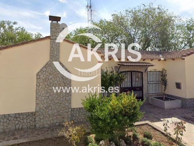 Chalet en venta en Turleque. Casa en Turleque, Calle Mora. Chalets.