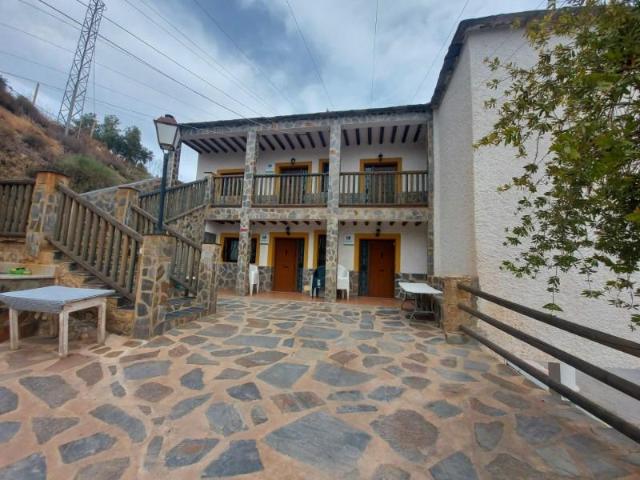 Chalet en venta en Ugíjar, Laroles