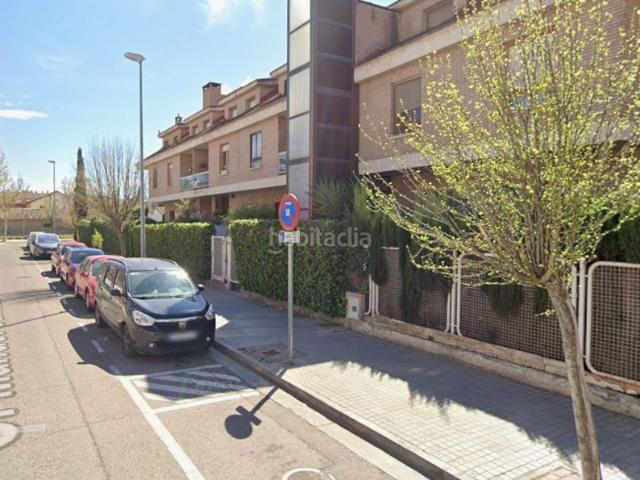 Chalet en venta en Utebo. SOLO INVERSORES. VIVIENDA UNIFAMILIAR CON OCUPACIÓN ILEGAL. SIN POSIBILIDAD DE VISITAR. Chalets.