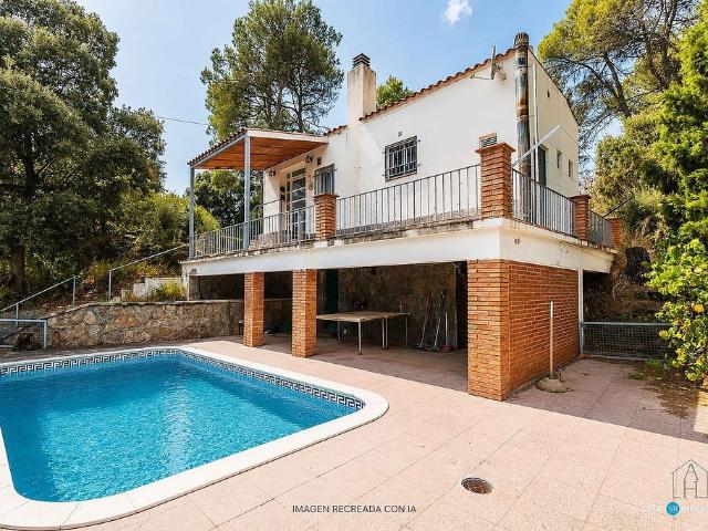 Chalet en venta en Vacarisses, de 75 m² 3 habitaciones por 255.000