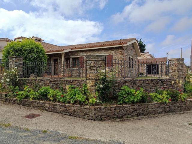 Chalet en venta en Valdoviño. Chalet en Sequeiro, Valdoviño. Chalets.