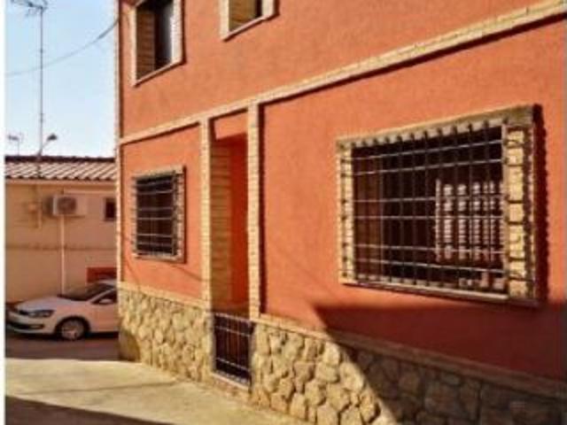 Chalet en Venta en Valdeverdeja, Toledo