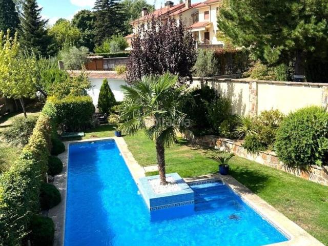 Chalet en venta en Valdemanco. Casa adosada en venta en Valdemanco Cerro Matallera Madrid. Chalets.