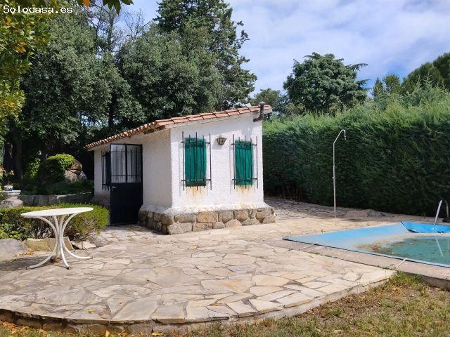 Chalet en Venta en Valdemorillo de la Sierra, Madrid