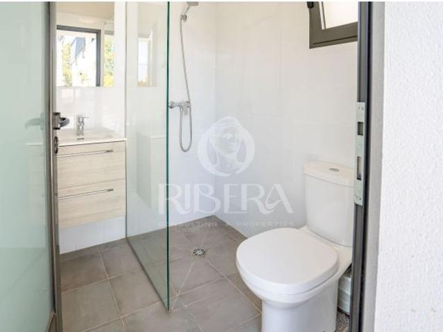 Chalet en Venta en Valencia de las Torres, Valencia