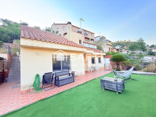 Chalet en venta en Vallirana, Barcelona
