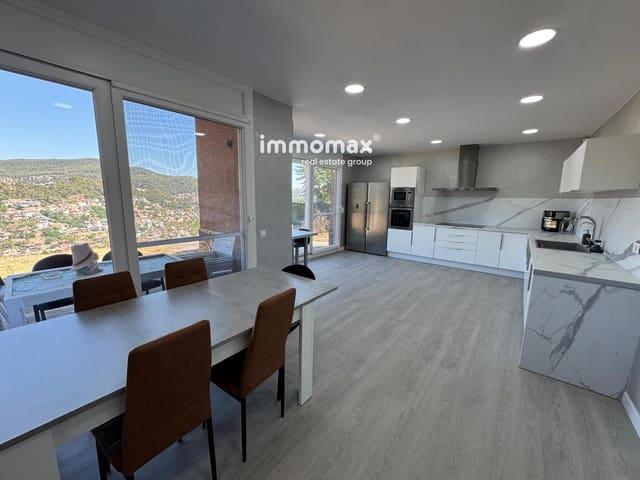 Chalet en venta en Vallirana, Barcelona