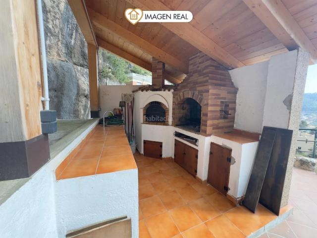 Chalet en venta en Vallirana. Privacidad, sol y vistas: una vivienda única en una de las mejores zonas de Vallirana. Chalets.