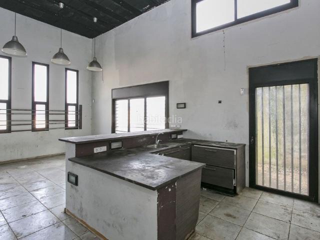 Chalet en venta en Vallirana. Solvia Inmobiliaria Chalet independiente Vallirana. Chalets.