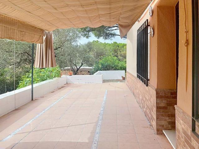 Chalet en venta en Valverde del Camino. OPORTUNIDAD EN LOS PINOS DE VALVERDE. Chalets Valverde del.