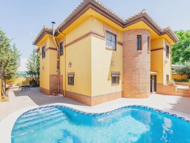 Chalet en venta en Vegas del Genil, Granada