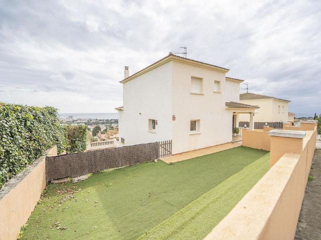 Chalet en venta en Vendrell, El, de 281 m² 5 habitaciones por 520.000