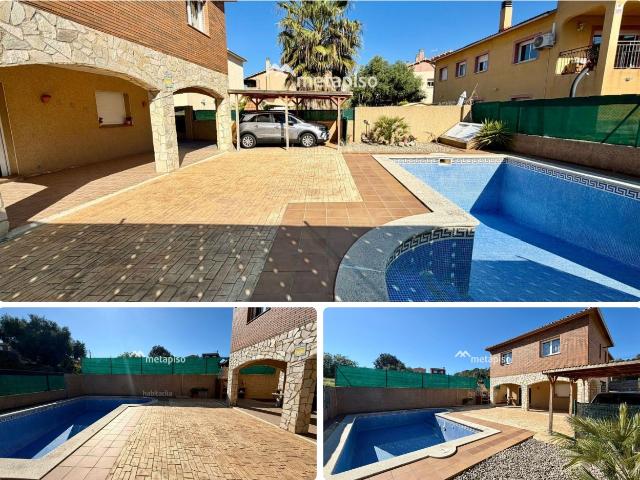 Chalet en venta en Vendrell El, La Franquesa Oasis Park Costa Dorada. ESPECTACULAR CHALET EN OASIS!. Chalets Vendrell.