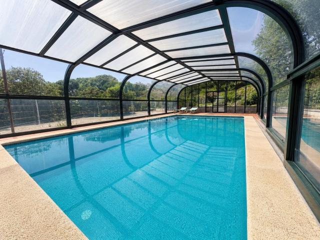 Chalet en venta en Vidreres, Aiguaviva Parc. EXCLUSIVA VILLA CON PARCELA DE 4.709 m2 Y MÁXIMA PRIVACIDAD EN AIGUAVIVA PARK, VIDRERES. Chalets.