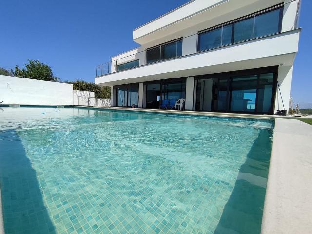 Chalet en venta en Vidreres, de 293 m² 5 habitaciones por 529.000